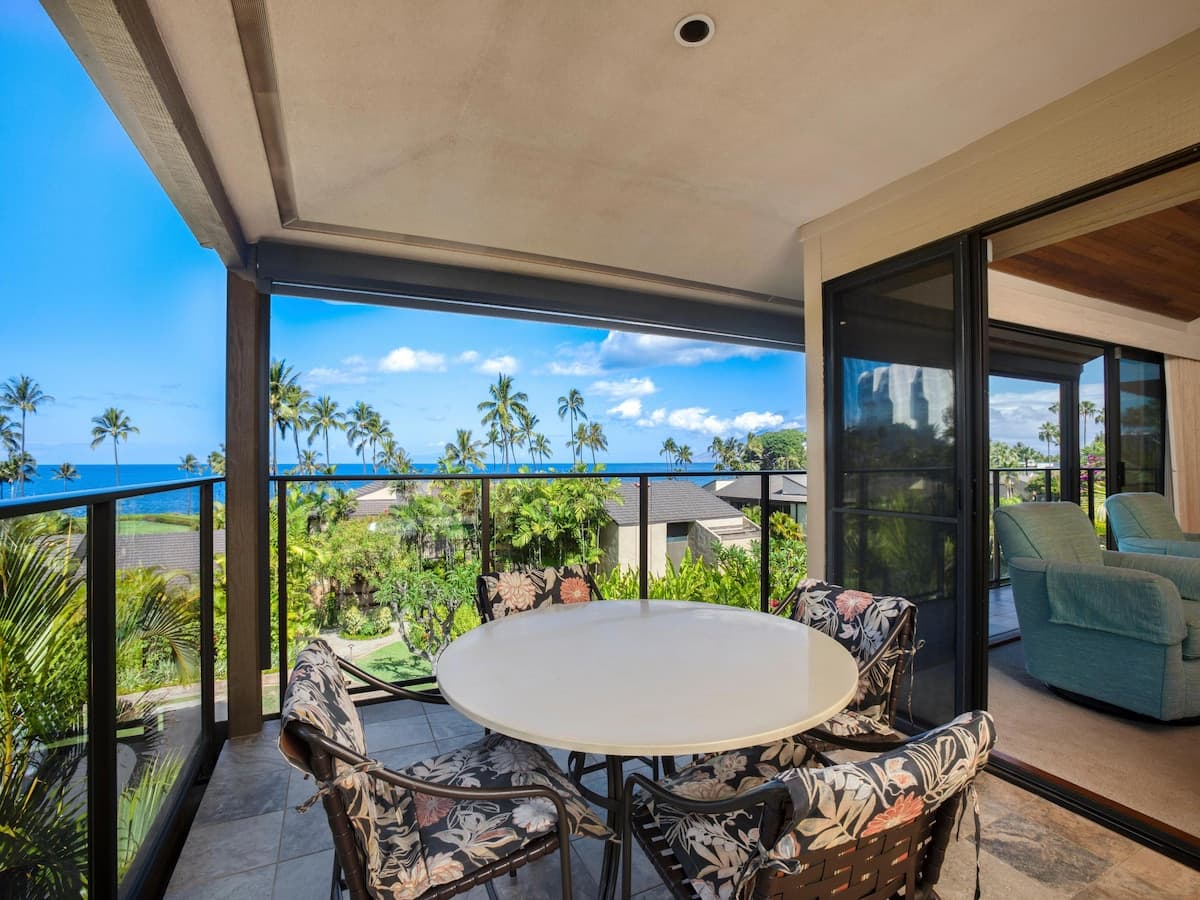 Condo in Wailea · ★4.71 · 2 bedrooms · 2 beds · 2 baths - Photo 1