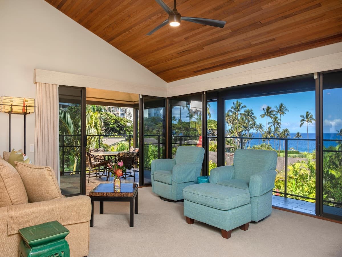 Condo in Wailea · ★4.71 · 2 bedrooms · 2 beds · 2 baths - Photo 2