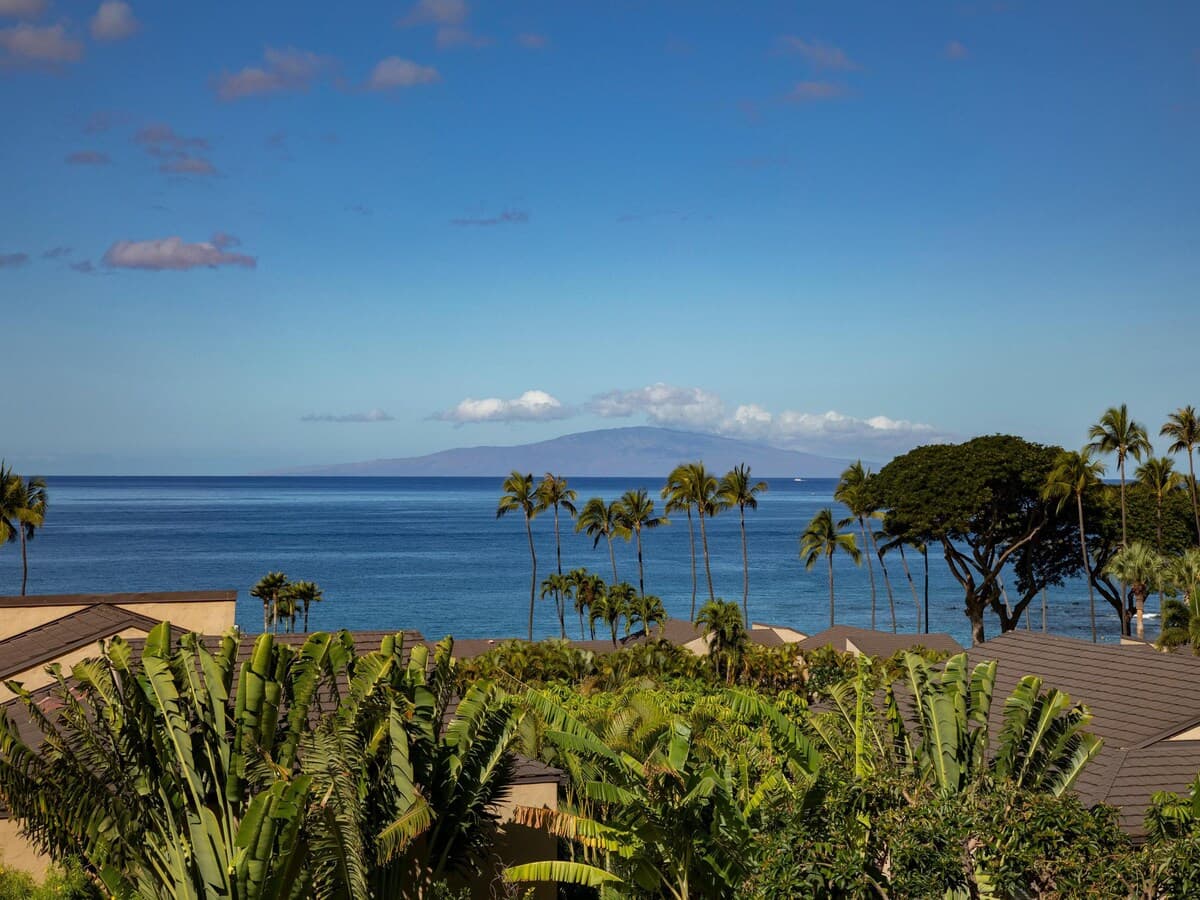 Condo in Wailea · ★5.0 · 2 bedrooms · 4 beds · 2 baths - Photo 2