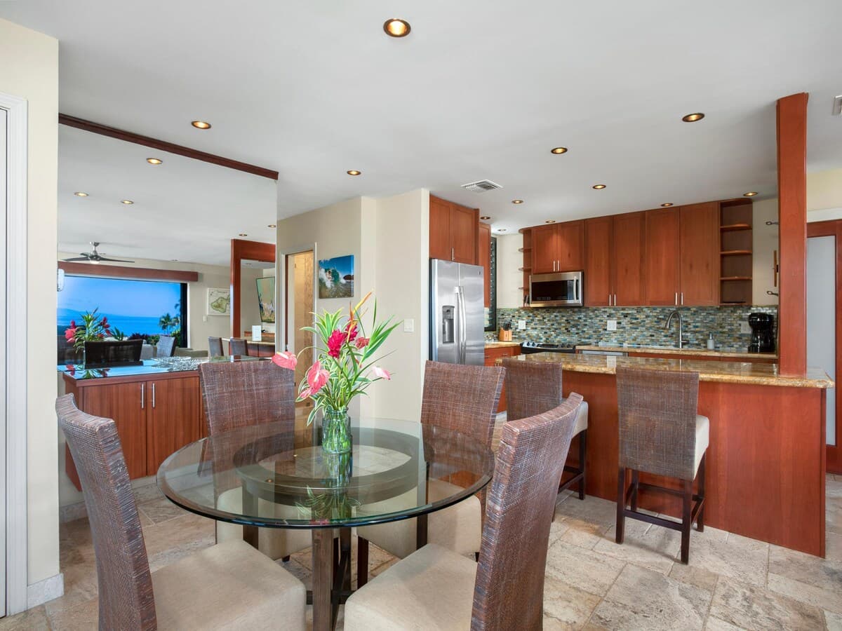 Condo in Wailea · ★5.0 · 2 bedrooms · 4 beds · 2 baths - Photo 3