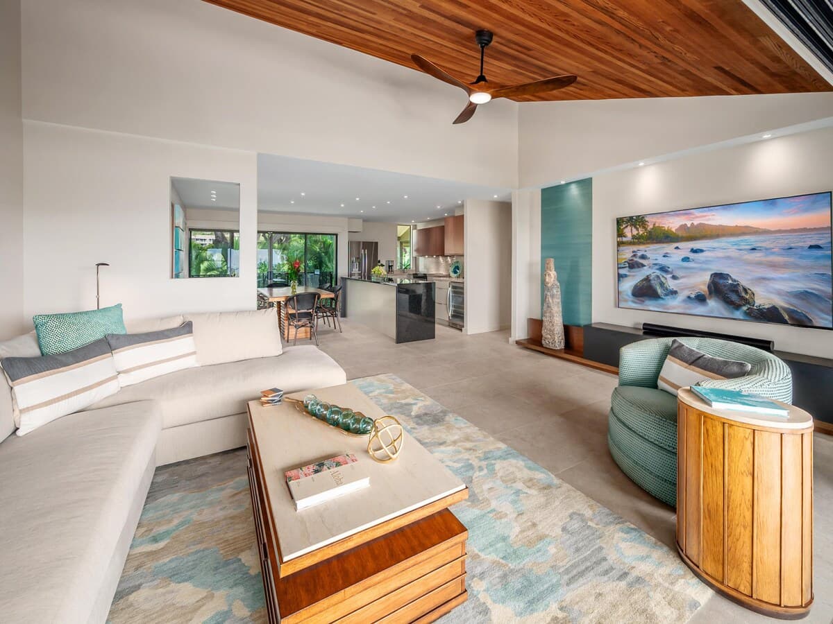 Condo in Wailea · ★4.95 · 2 bedrooms · 3 beds · 2 baths - Photo 3