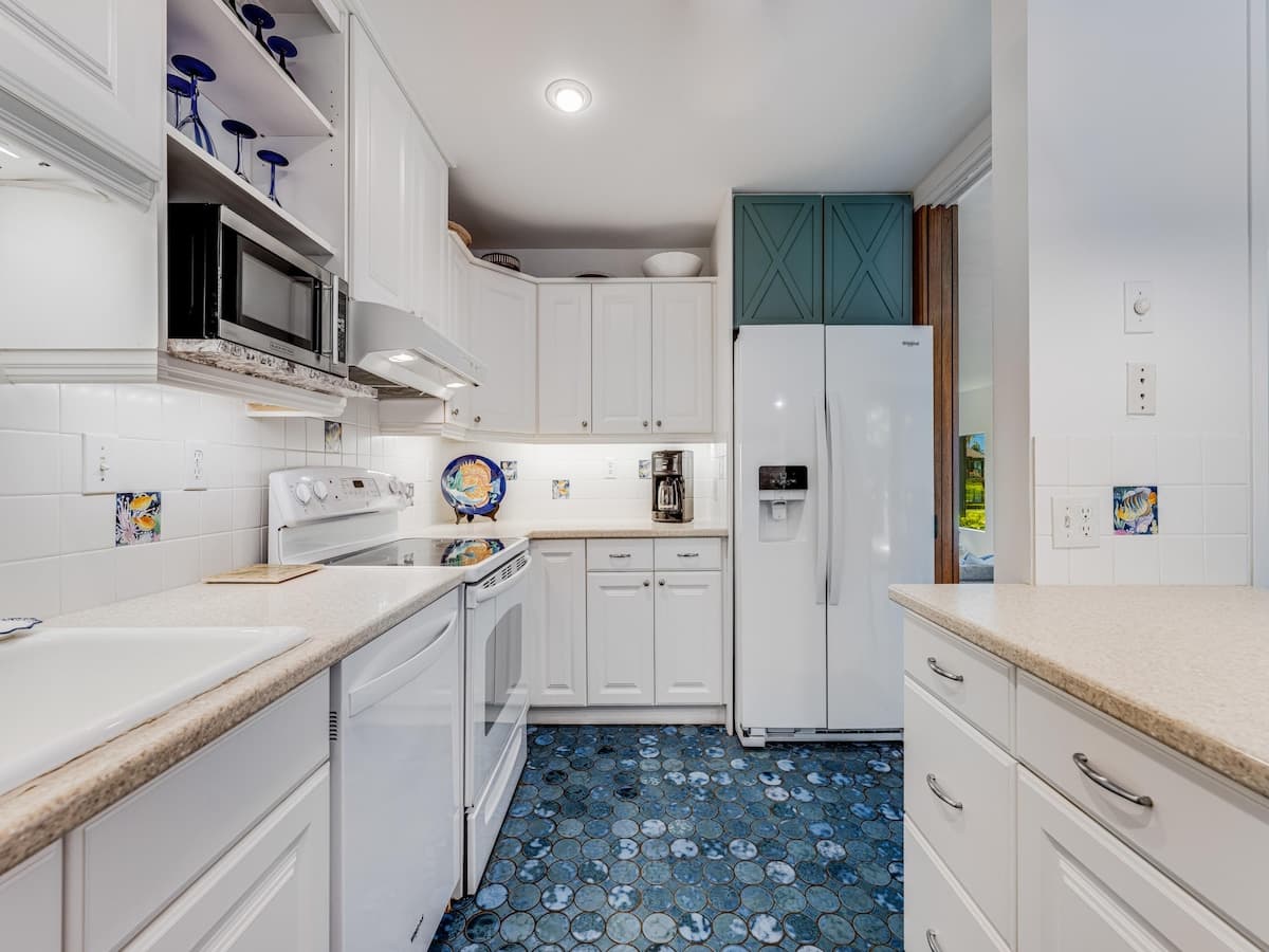 Condo in Wailea · ★4.8 · 3 bedrooms · 5 beds · 2 baths - Photo 3