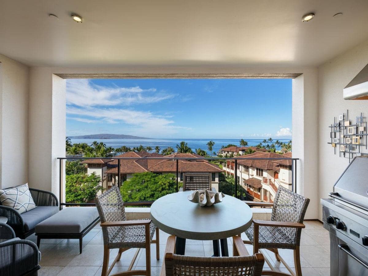 Condo in Kihei · ★4.67 · 2 bedrooms · 4 beds · 2 baths - Photo 3