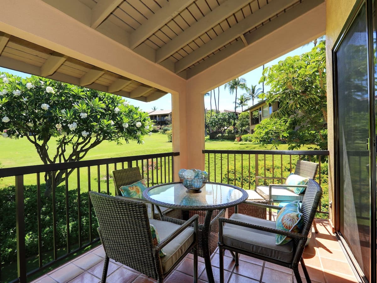Condo in Kihei · ★4.75 · 1 bedroom · 2 beds · 1 bath - Photo 2