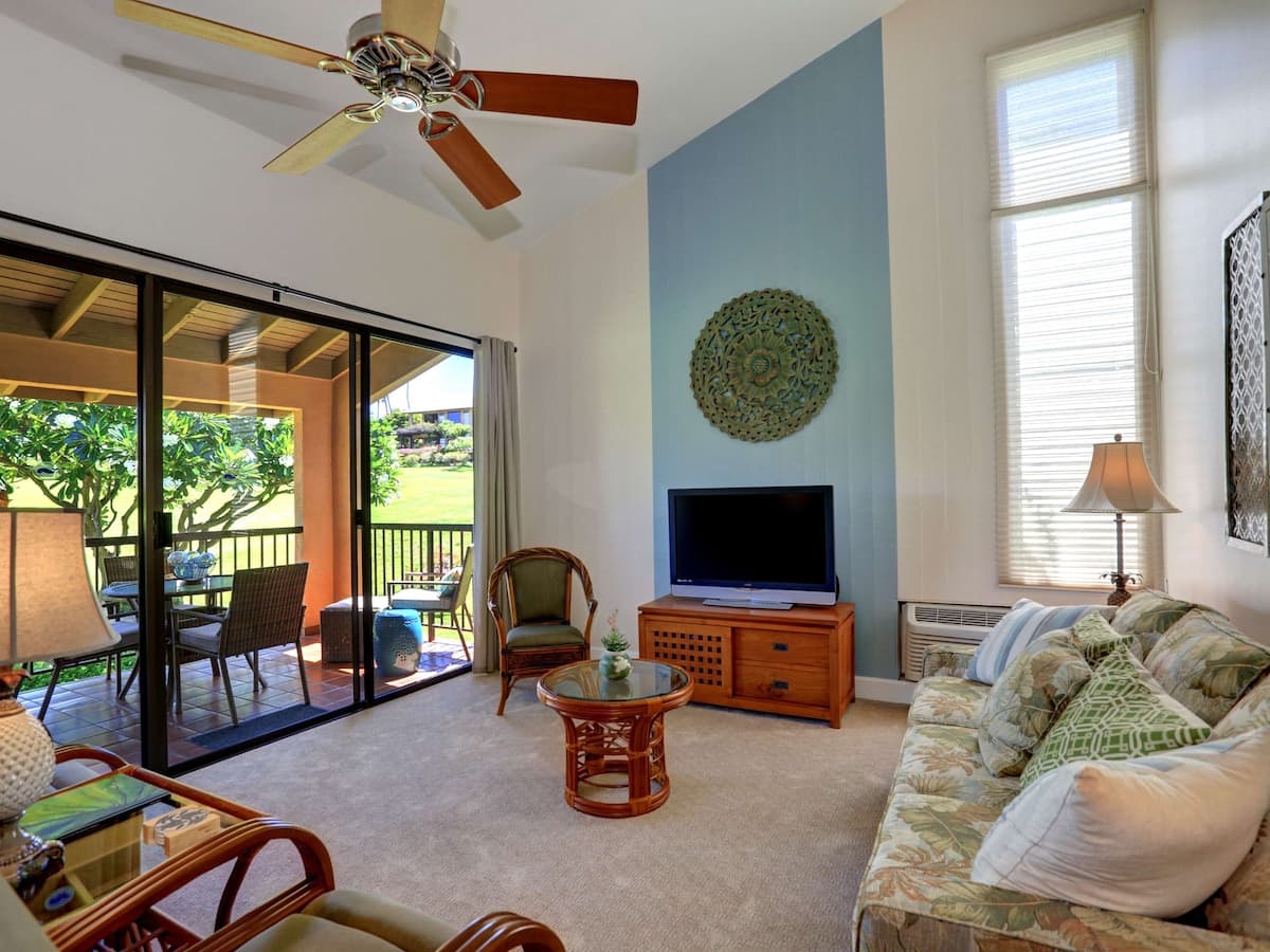 Condo in Kihei · ★4.75 · 1 bedroom · 2 beds · 1 bath - Photo 3
