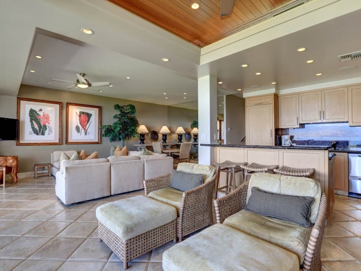 Condo in Kihei · ★5.0 · 2 bedrooms · 3 beds · 2 baths - Photo 4