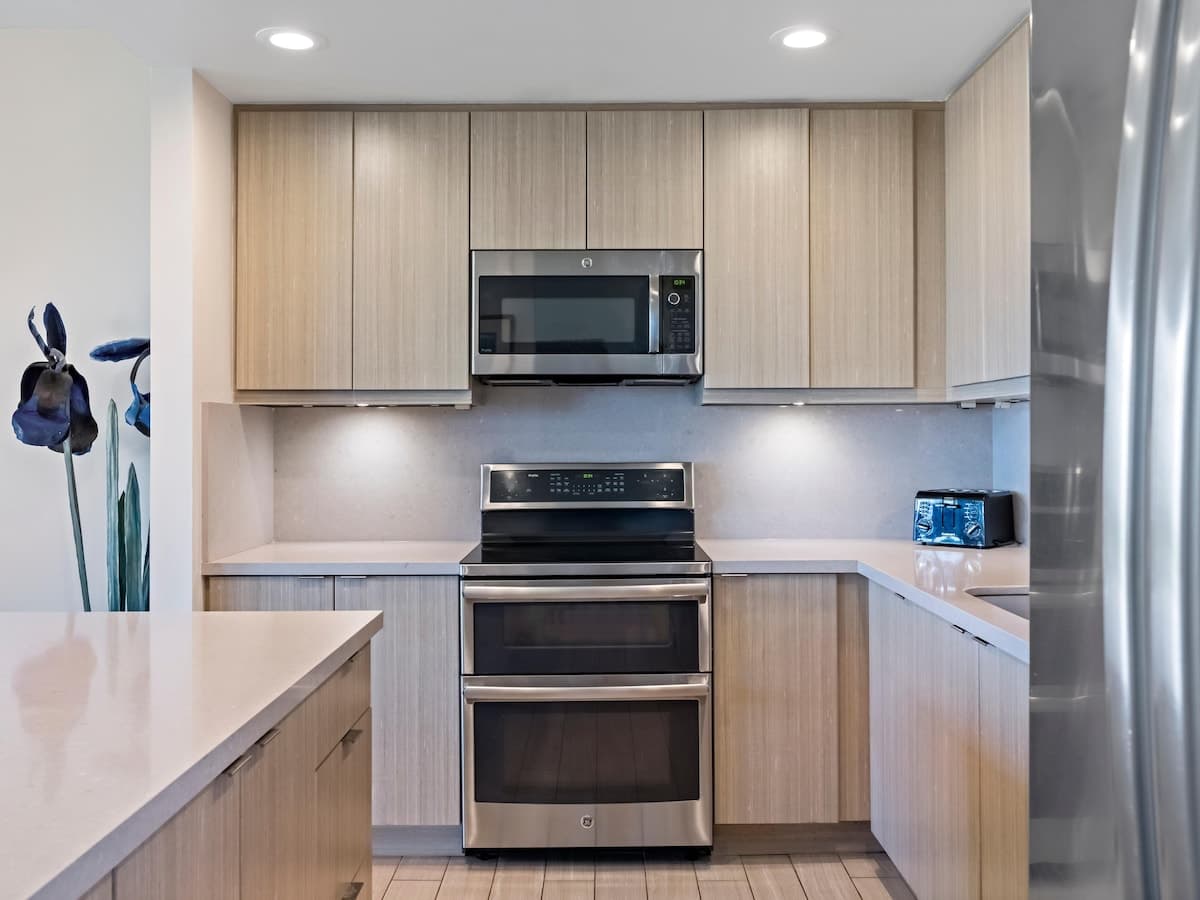 Condo in Kihei · ★4.6 · 2 bedrooms · 4 beds · 2 baths - Photo 3