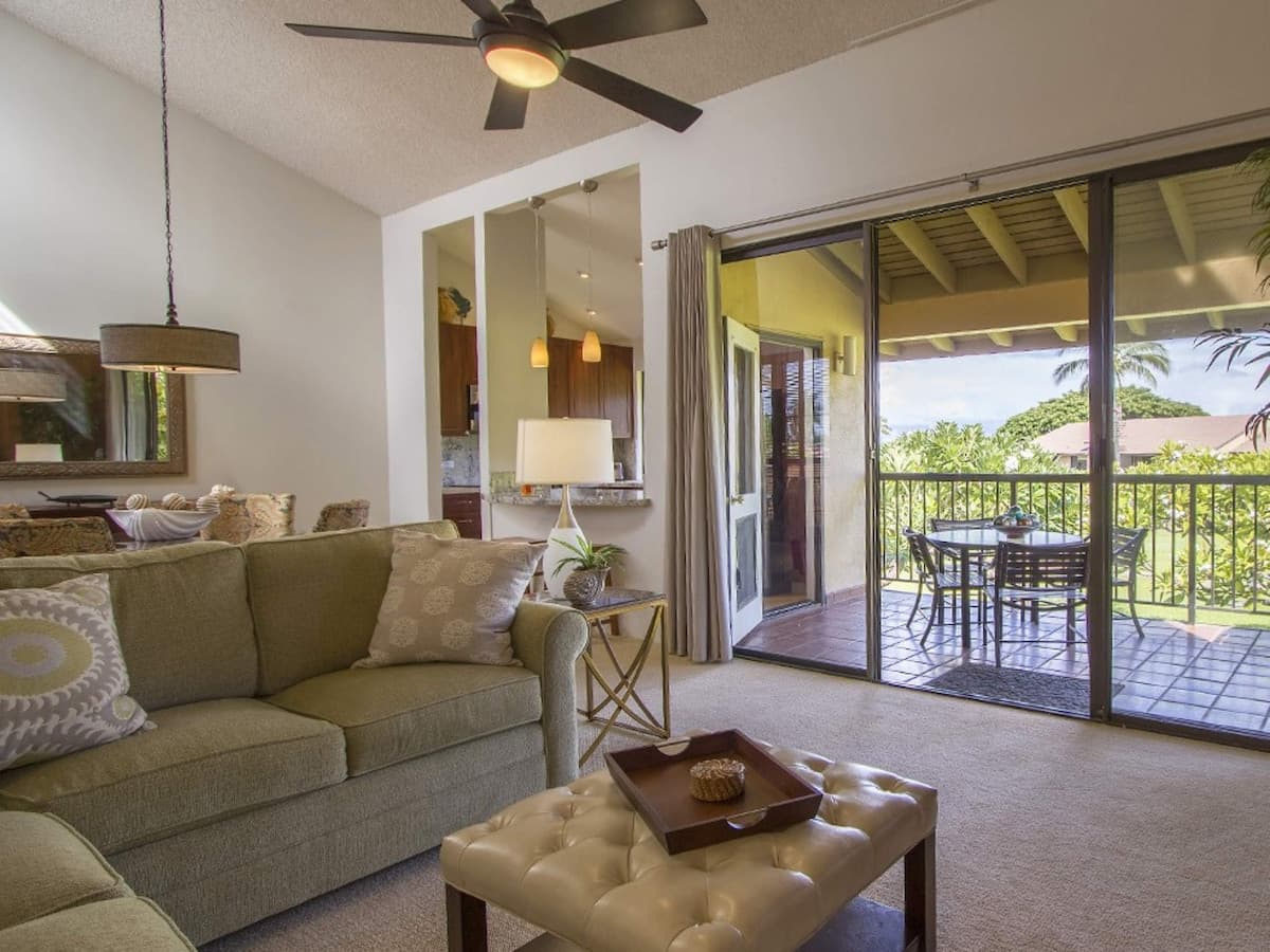 Spacious Condo on Local-Favorite Beach - Photo 3