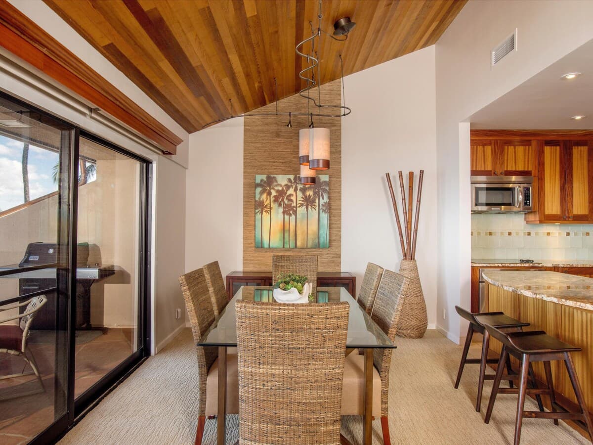 Condo in Kihei · ★4.67 · 2 bedrooms · 4 beds · 2 baths - Photo 4