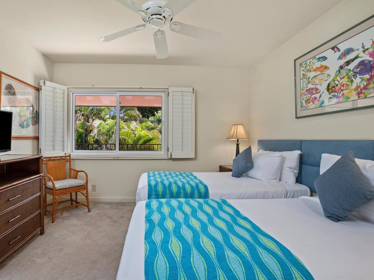 Condo in Kihei · ★4.83 · 2 bedrooms · 4 beds · 2 baths - Photo 4