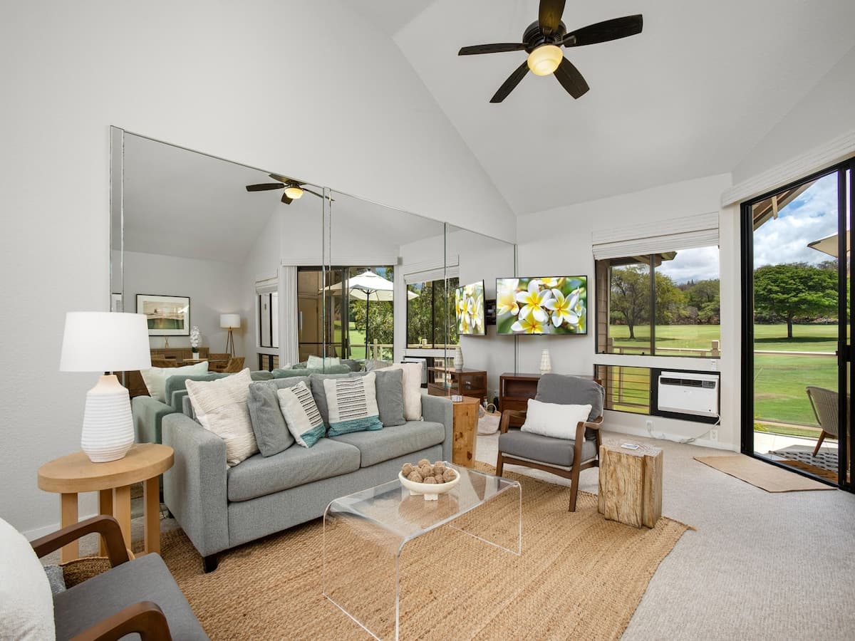 Condo in Kihei · ★4.75 · 1 bedroom · 2 beds · 2 baths - Photo 5