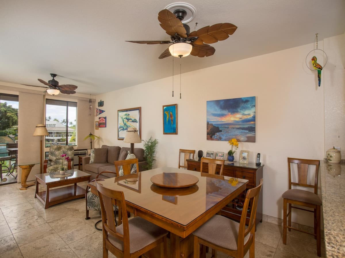 Condo in Kihei · ★4.5 · 2 bedrooms · 4 beds · 2 private baths - Photo 3