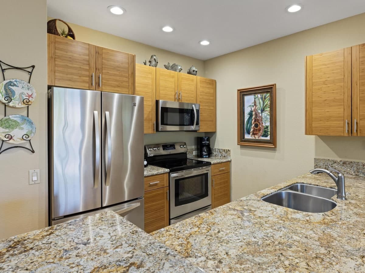 Condo in Kihei · ★5.0 · 2 bedrooms · 3 beds · 2 private baths - Photo 4