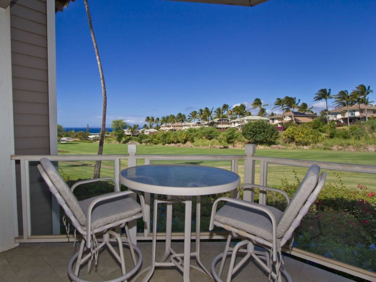 Condo in Kihei · ★5.0 · 1 bedroom · 2 beds · 2 baths - Photo 2