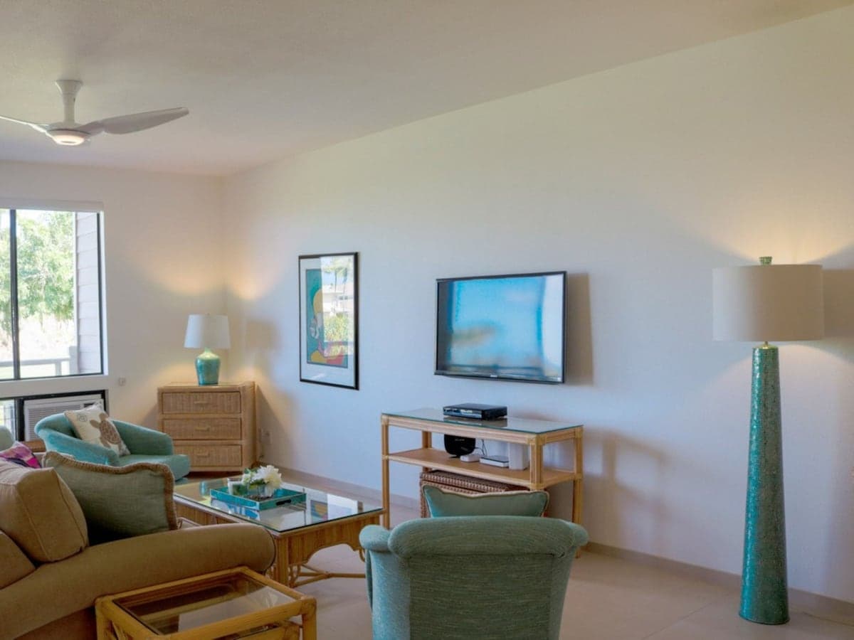 Condo in Kihei · ★5.0 · 1 bedroom · 2 beds · 2 baths - Photo 5