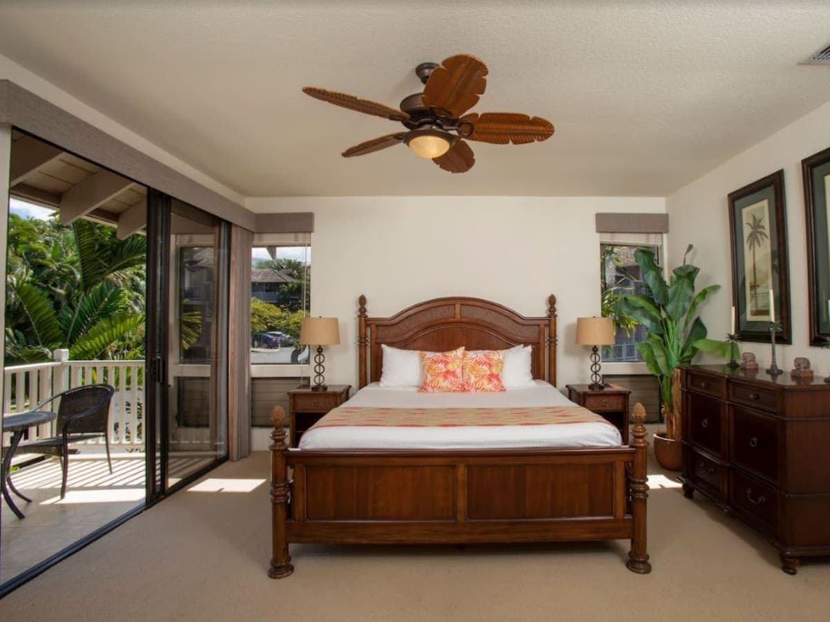 Condo in Kihei · ★4.86 · 3 bedrooms · 5 beds · 2 baths - Photo 4