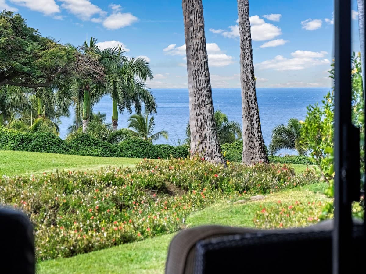 Condo in Kihei · ★4.83 · 2 bedrooms · 2 beds · 2 baths - Photo 1