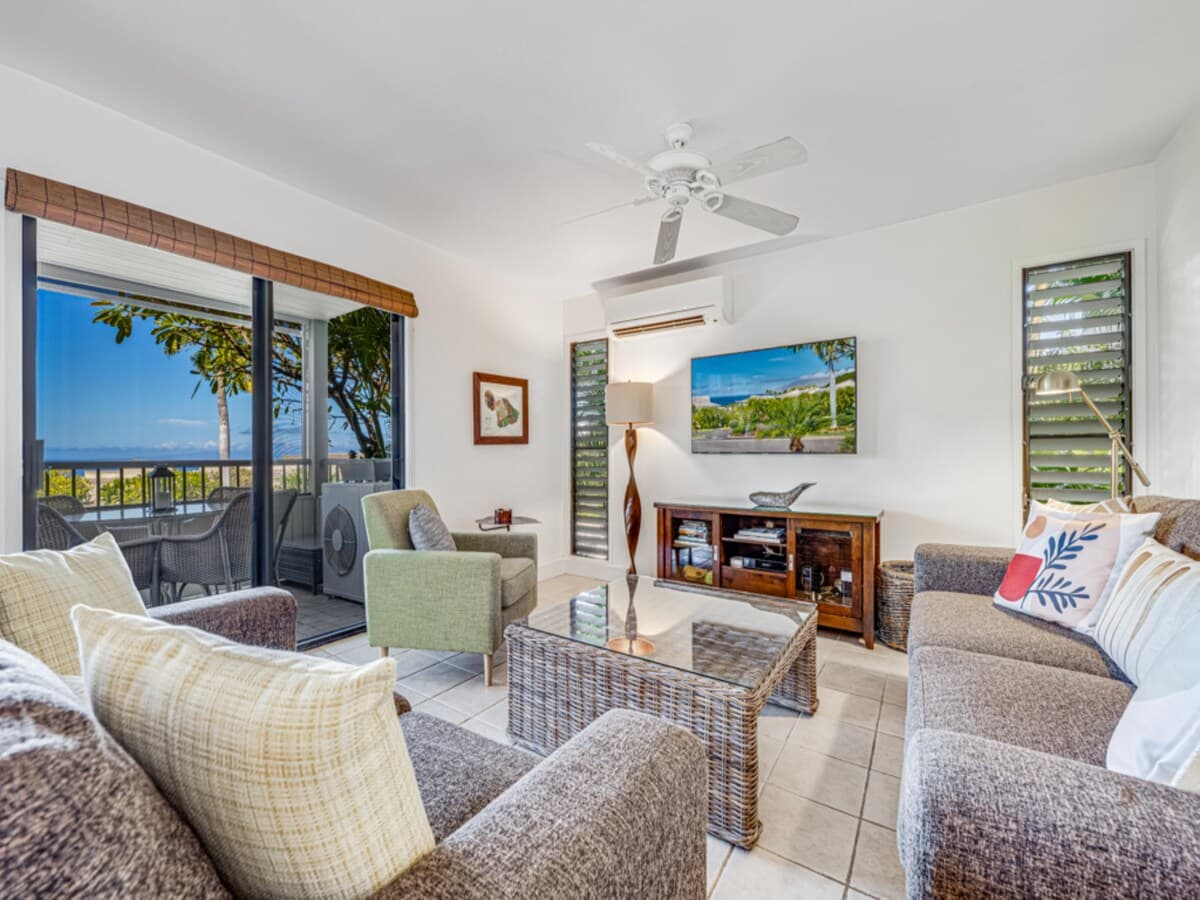 Condo in Kihei · ★4.93 · 2 bedrooms · 3 beds · 2 baths - Photo 2