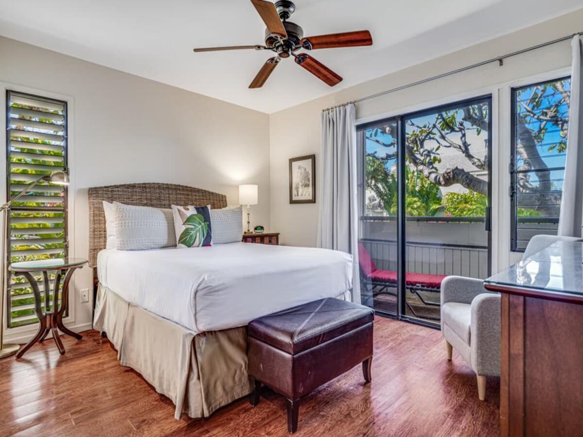 Condo in Kihei · ★4.93 · 2 bedrooms · 3 beds · 2 baths - Photo 3