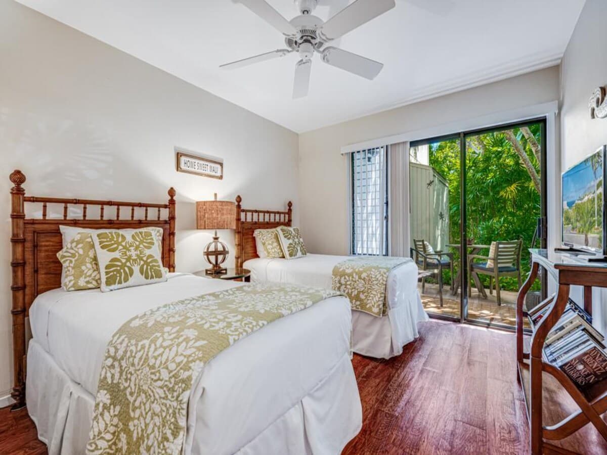 Condo in Kihei · ★4.93 · 2 bedrooms · 3 beds · 2 baths - Photo 4