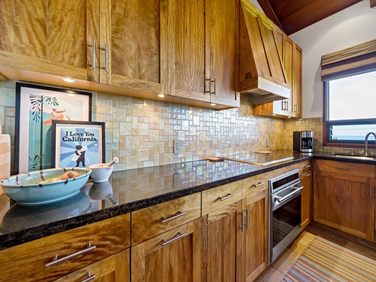 Condo in Kihei · ★4.91 · 1 bedroom · 1 bed · 2 baths - Photo 3
