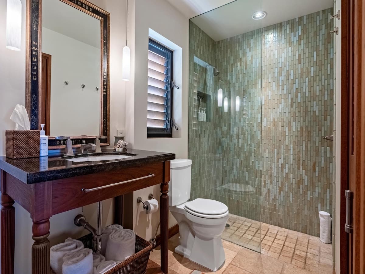 Condo in Kihei · ★4.91 · 1 bedroom · 1 bed · 2 baths - Photo 5