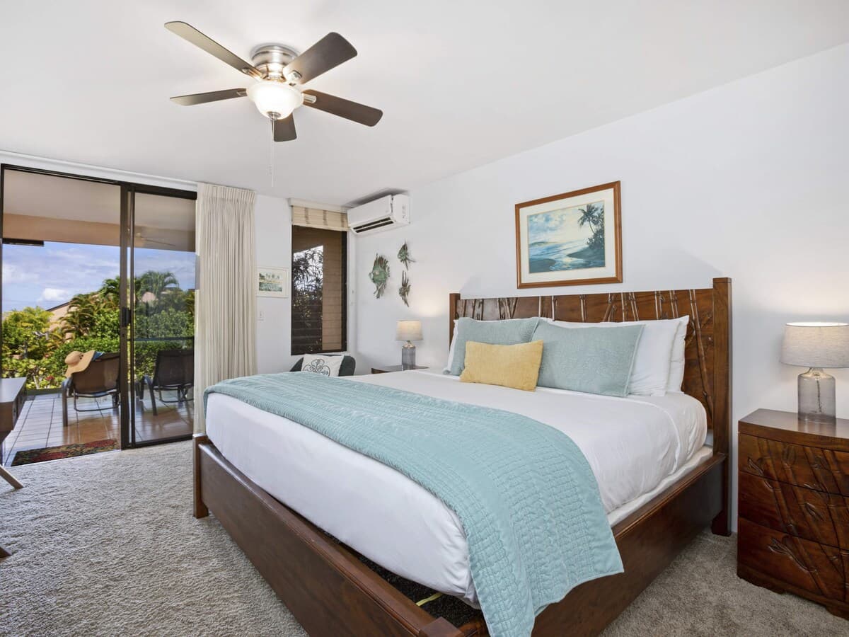 Condo in Kihei · ★4.67 · 1 bedroom · 2 beds · 2 baths - Photo 4