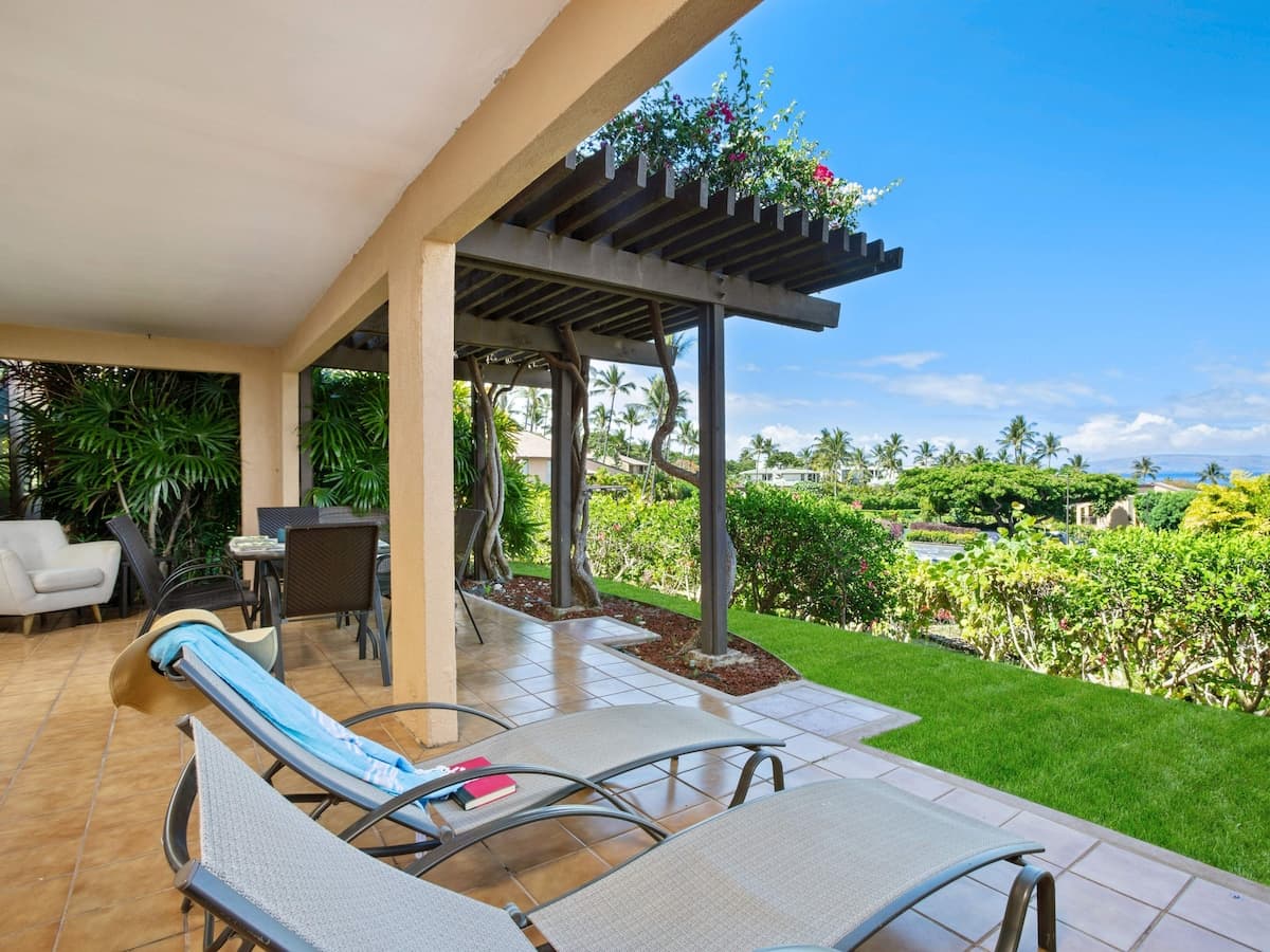 Condo in Kihei · ★4.67 · 1 bedroom · 2 beds · 2 baths - Photo 1