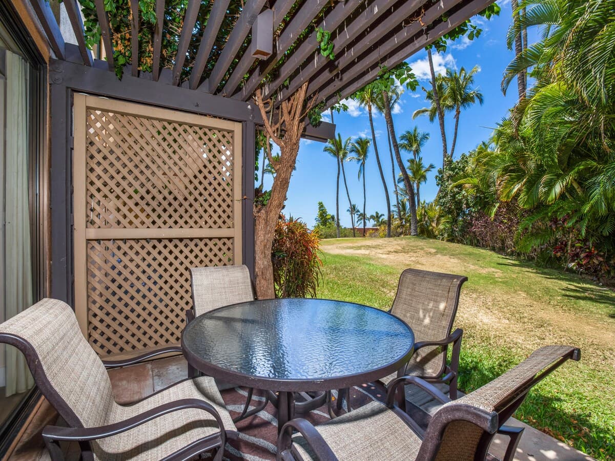 Condo in Kihei · ★4.71 · 1 bedroom · 2 beds · 2 baths - Photo 2