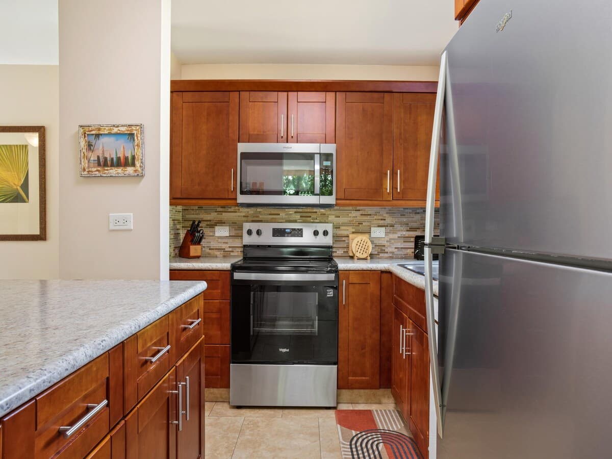 Condo in Kihei · ★4.71 · 1 bedroom · 2 beds · 2 baths - Photo 5