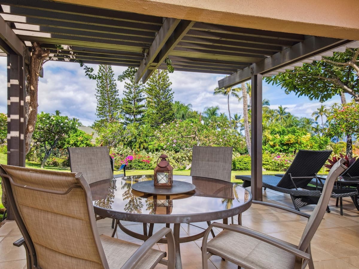 Condo in Kihei · ★5.0 · 2 bedrooms · 4 beds · 2.5 baths - Photo 1