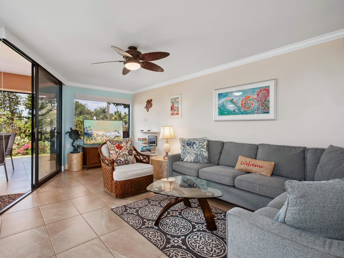 Condo in Kihei · ★5.0 · 2 bedrooms · 4 beds · 2.5 baths - Photo 2