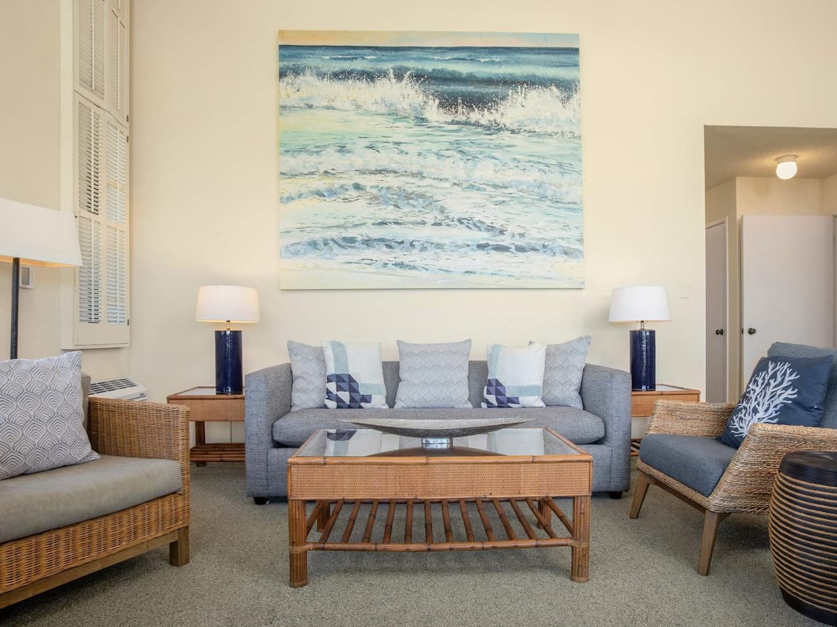 Condo in Kihei · ★4.6 · 2 bedrooms · 4 beds · 2 baths - Photo 4