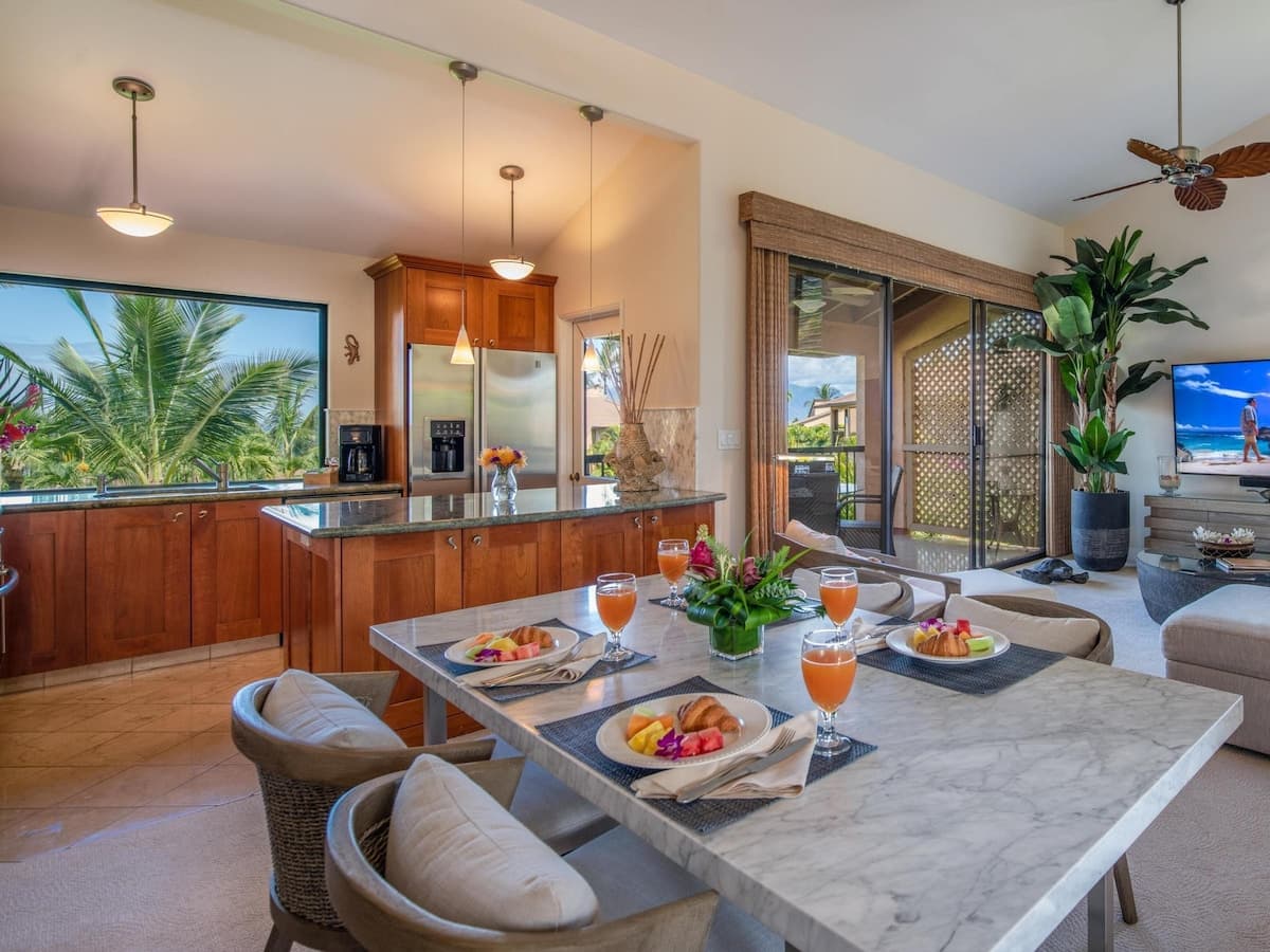 Condo in Kihei · ★4.83 · 1 bedroom · 2 beds · 1 bath - Photo 1
