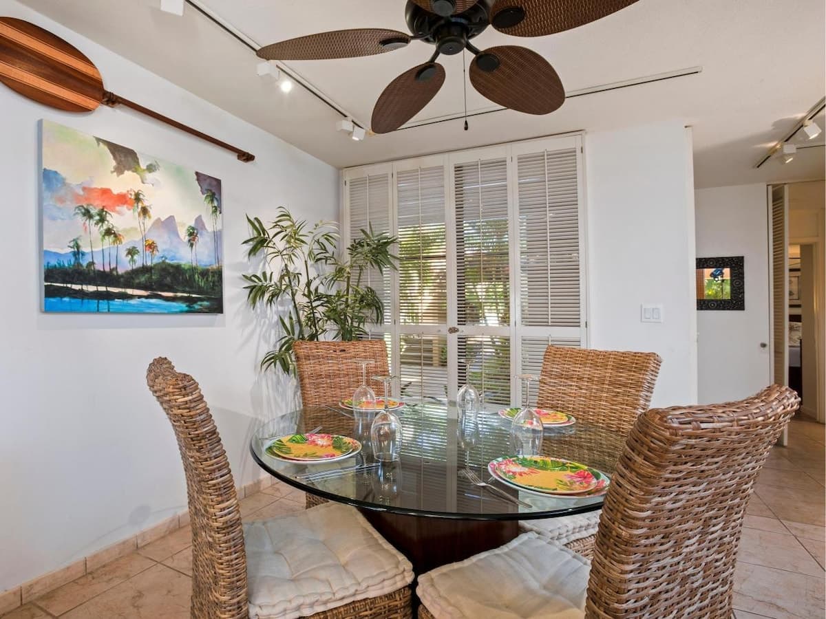 Condo in Kihei · ★4.75 · 1 bedroom · 2 beds · 1 bath - Photo 5