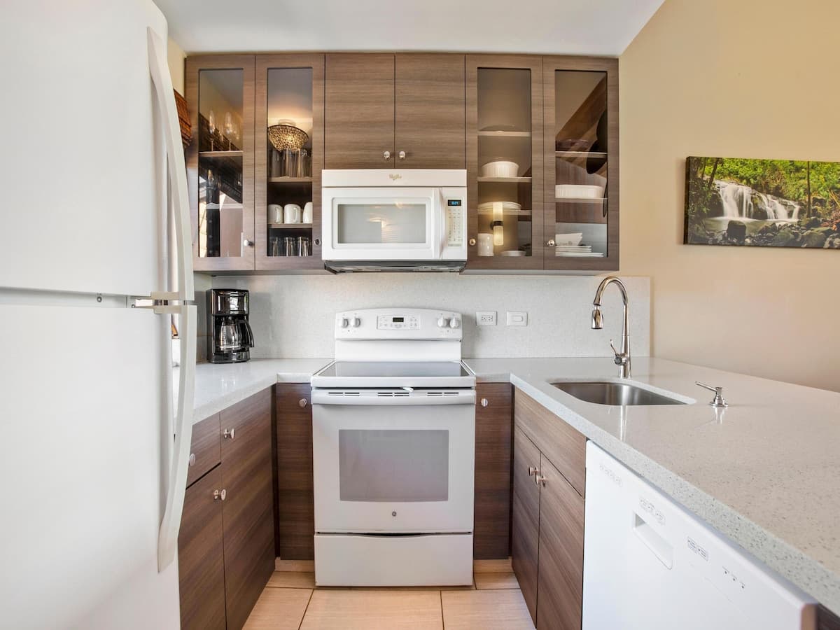 Condo in Kihei · ★5.0 · Studio · 1 bed · 1 bath - Photo 3