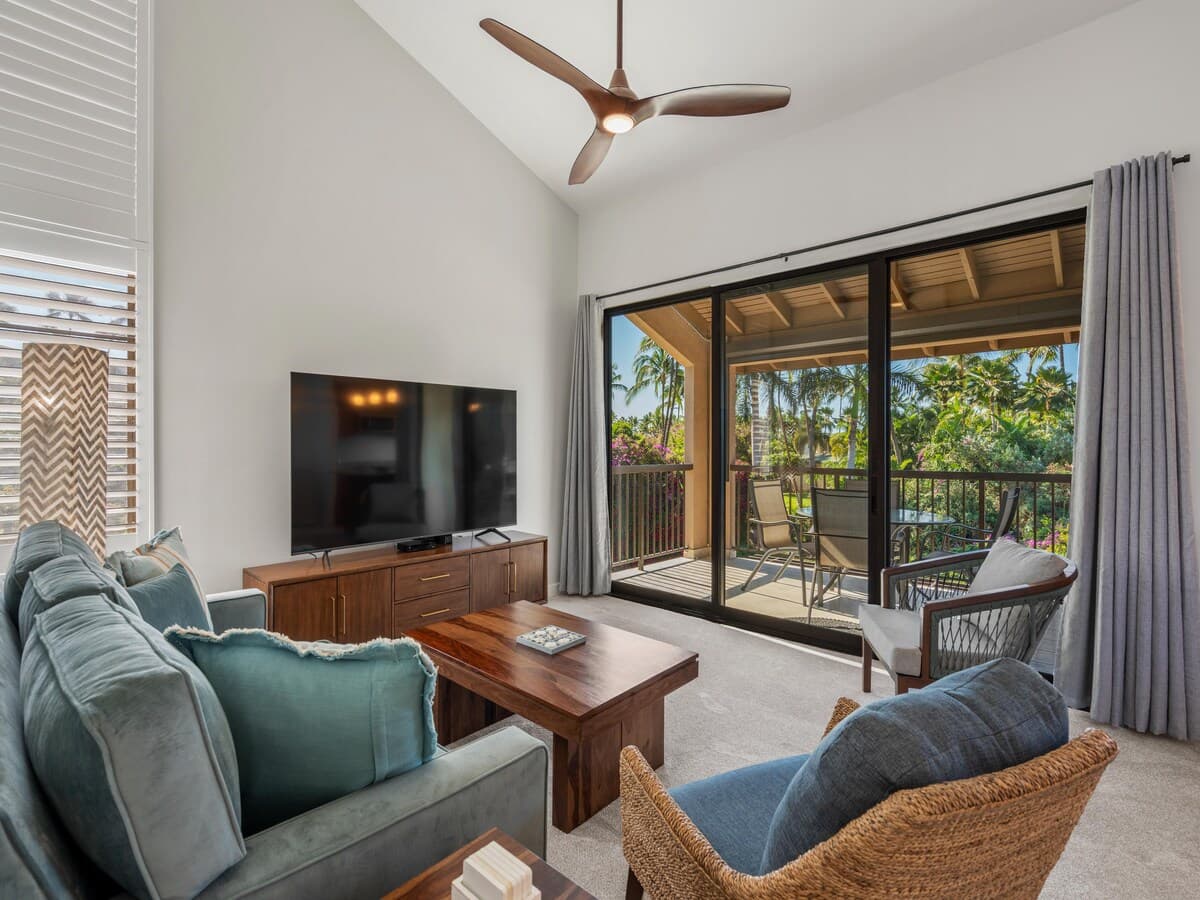 Condo in Kihei · ★4.8 · 1 bedroom · 2 beds · 2 baths - Photo 2