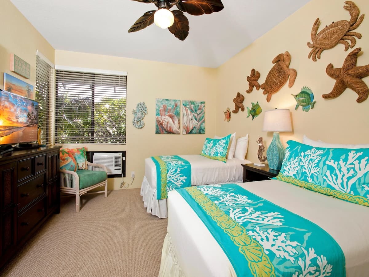 Condo in Kihei · ★4.5 · 2 bedrooms · 3 beds · 2 baths - Photo 5