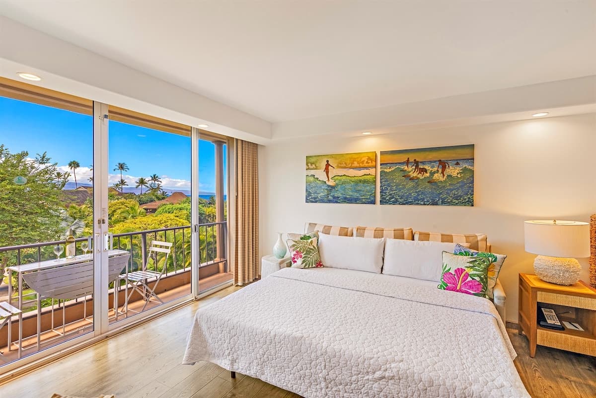 Condo in Lahaina · ★5.0 · Studio · 2 beds · 1 private bath - Photo 4
