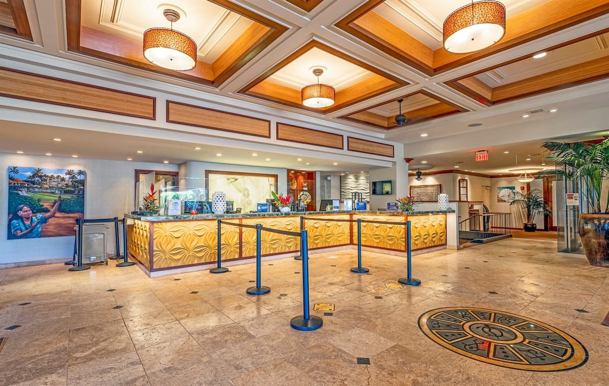 Condo in Lahaina · ★4.9 · Studio · 2 beds · 1 private bath - Photo 5