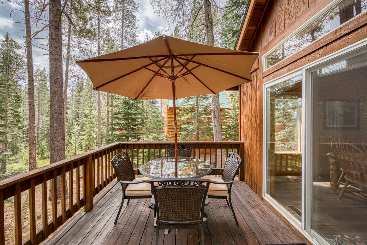 Tahoe Donner Cabin with Pool, Wood Stove & Games - Photo 2