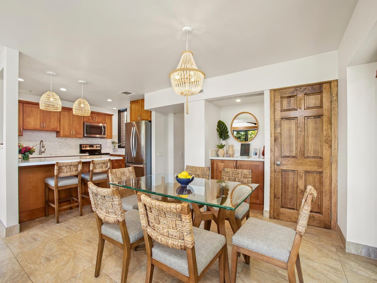 Condo in Wailea · ★5.0 · 2 bedrooms · 3 beds · 2 baths - Photo 4