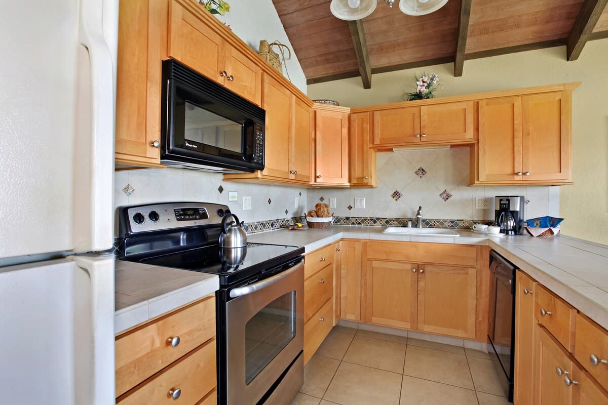 Condo in Koloa · ★4.88 · 1 bedroom · 1 bed · 1 bath - Photo 3