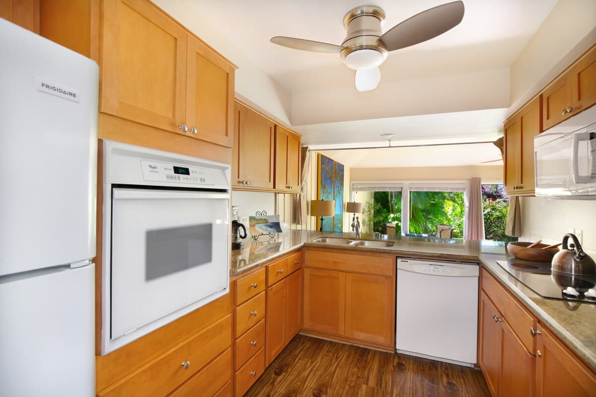 Condo in Koloa · ★4.75 · 1 bedroom · 1 bed · 1 bath - Photo 4