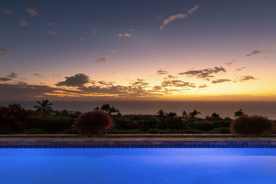 Home in Kailua-Kona · ★5.0 · 4 bedrooms · 4 beds · 4.5 baths - Photo 5