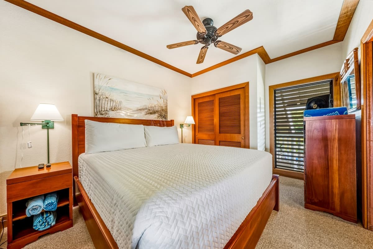 Condo in Koloa · ★4.95 · 1 bedroom · 2 beds · 1 private bath - Photo 2