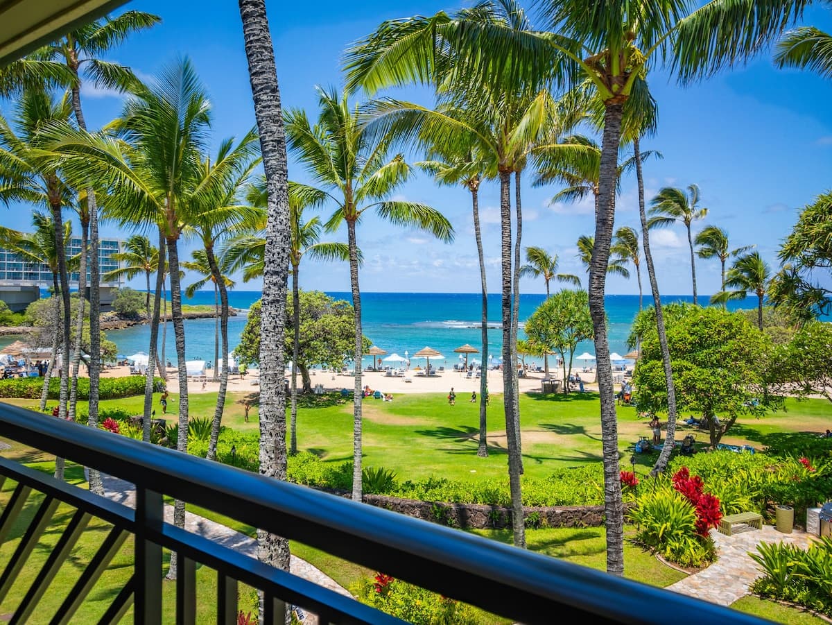 Villa in Kahuku · ★5.0 · 3 bedrooms · 4 beds · 2 private baths - Photo 1