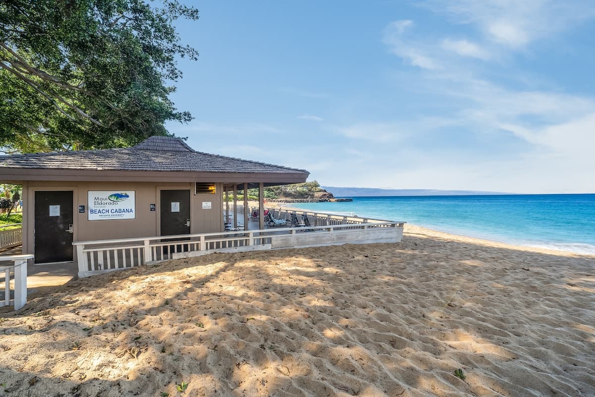 Condo in Lahaina · ★4.5 · 1 bedroom · 2 beds · 1 bath - Photo 5