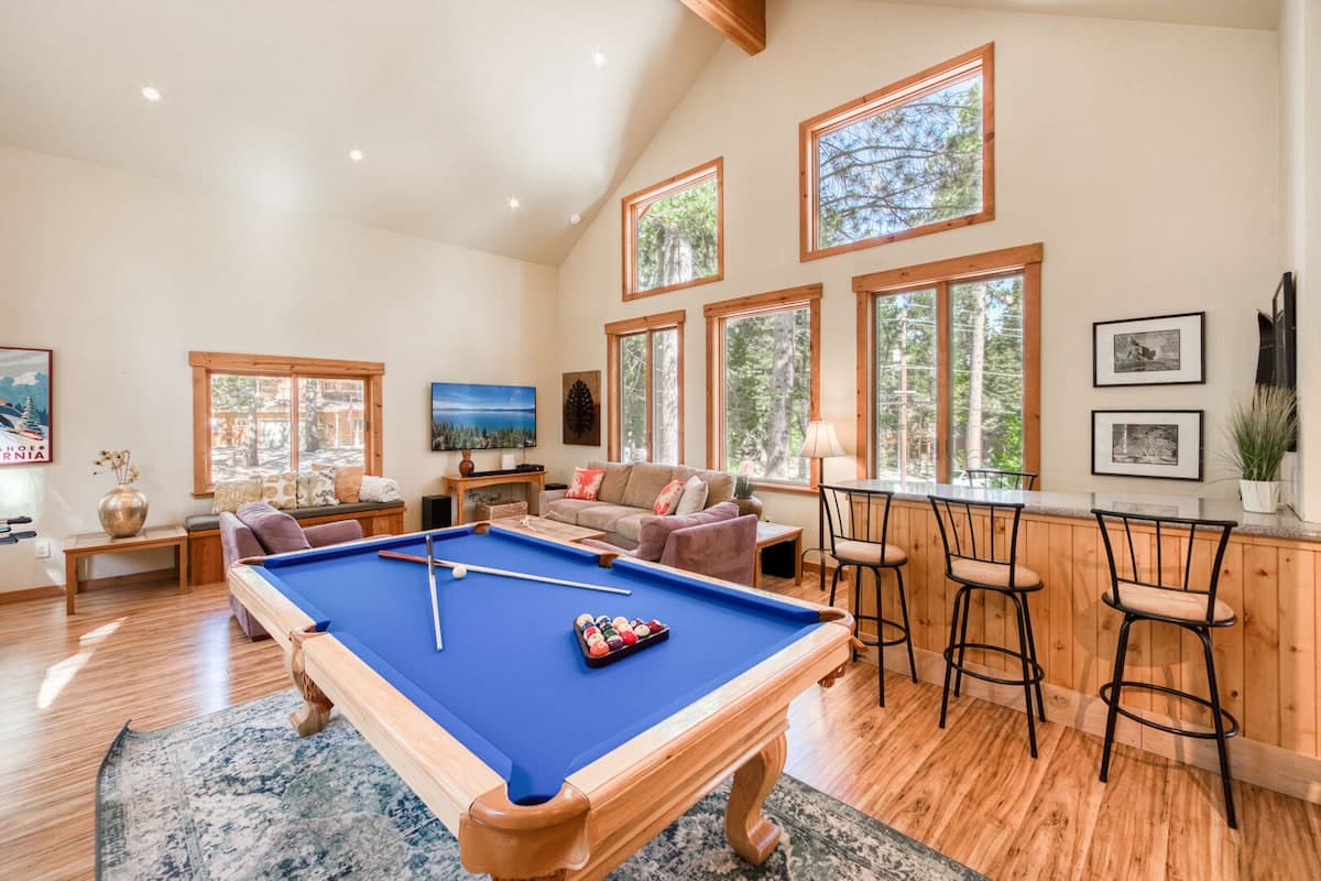 West Pine Classic Tahoe Cabin, Modern Comfort - Photo 4