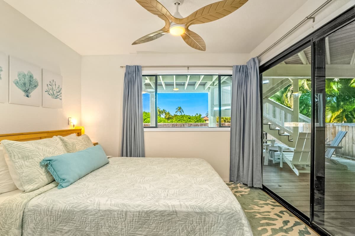 Villa in Princeville · ★5.0 · 6 bedrooms · 13 beds · 2.5 private baths - Photo 5